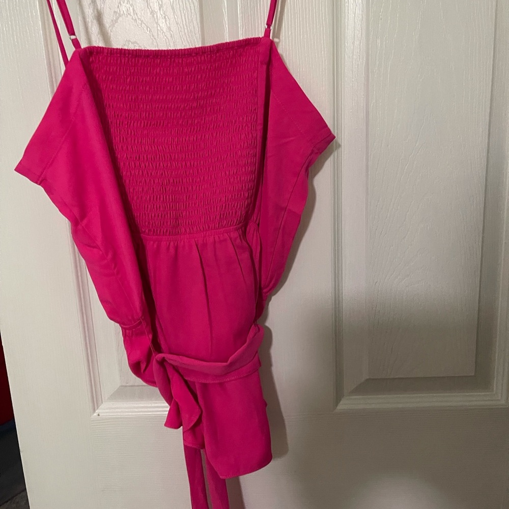 Hot pink tank top with belt
